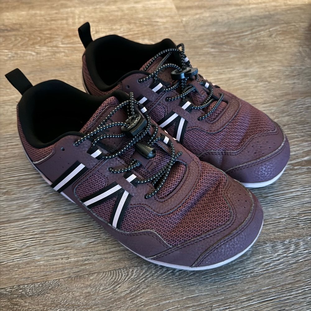 Xero Prios Womens 8.5 Fig/Elderberry